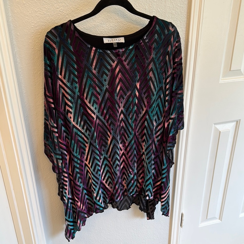 Kasper Vibrant Chevron Blouse